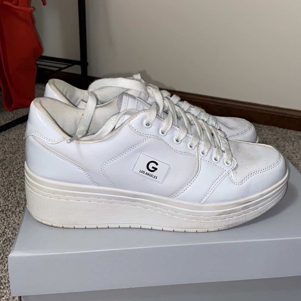 Guess platform sneakers!